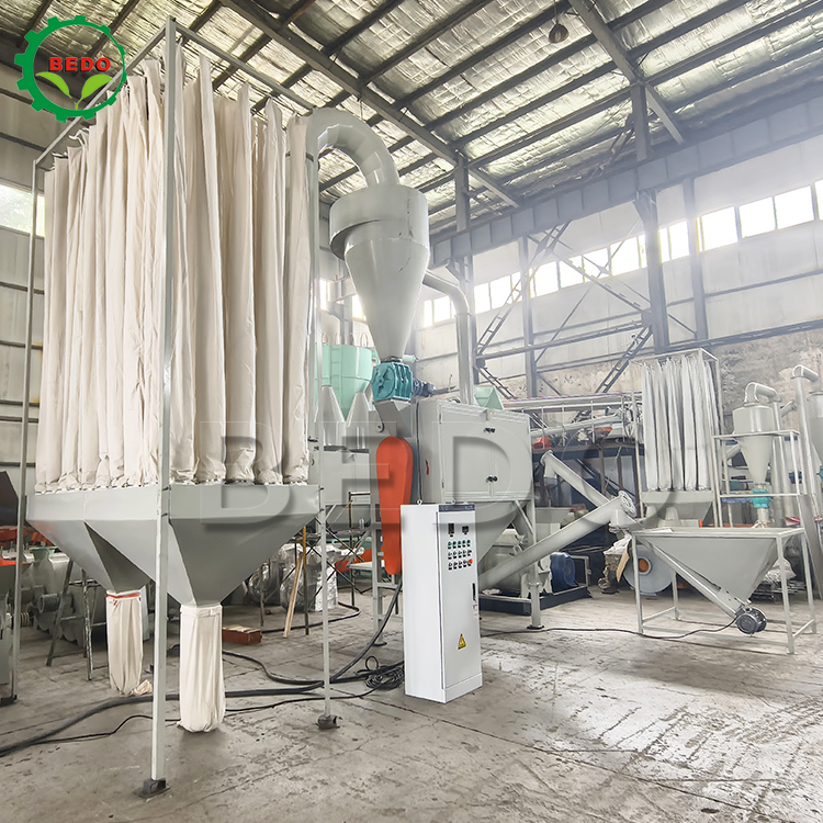 50 Гц Машина для измельчения древесной муки с низким уровнем шума, максимальный размер загрузки 8 мм, для эффективного измельчения древесных опилок