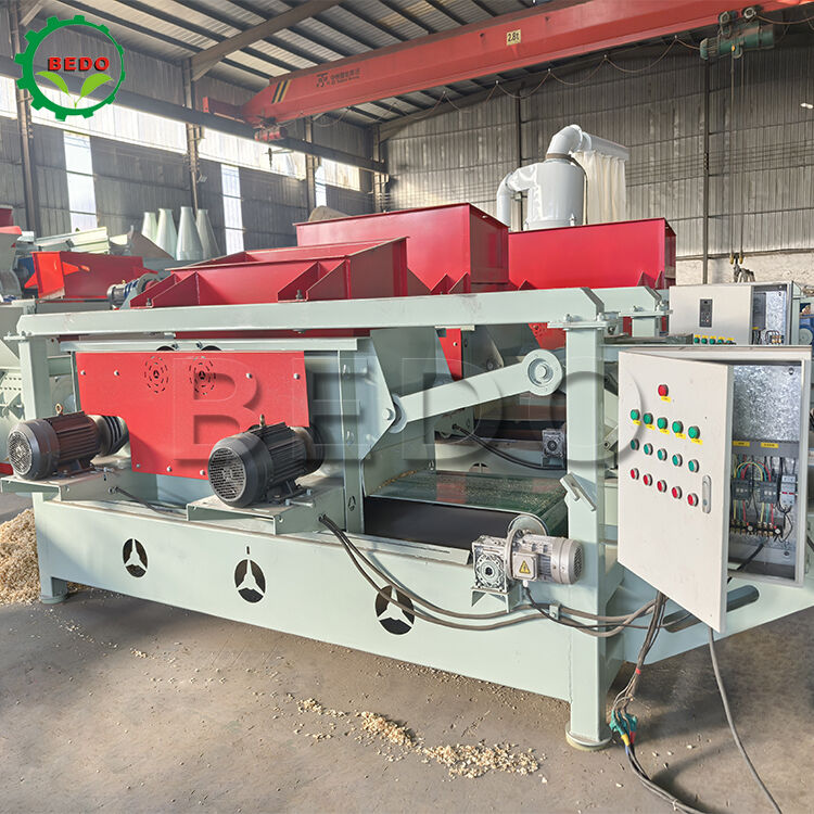 Станок для производства древесной стружки, с мощностью главного вала 7,5 кВт*4, для толщины стружки 1-2 мм и скоростью вращения 3600 об/мин